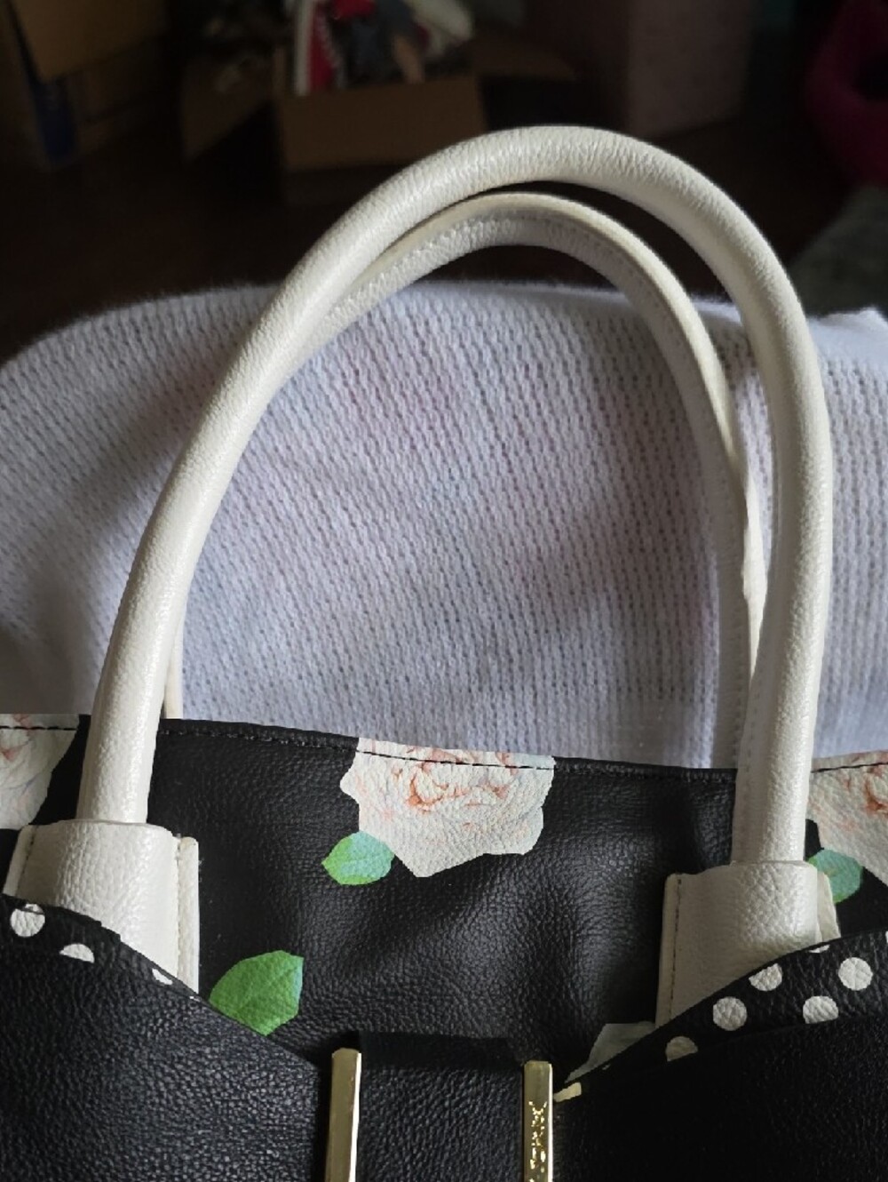 Betsey Johnson Black Floral Tote with White Rose Print and Bow Accent NWOT - Picture 4 of 10